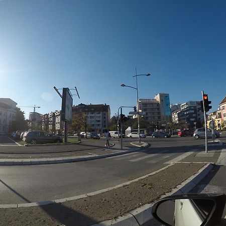 Violet Star Apartment Novi Sad Dış mekan fotoğraf